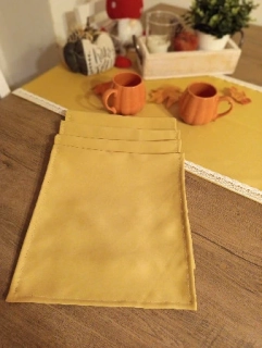 Prostírání Okr